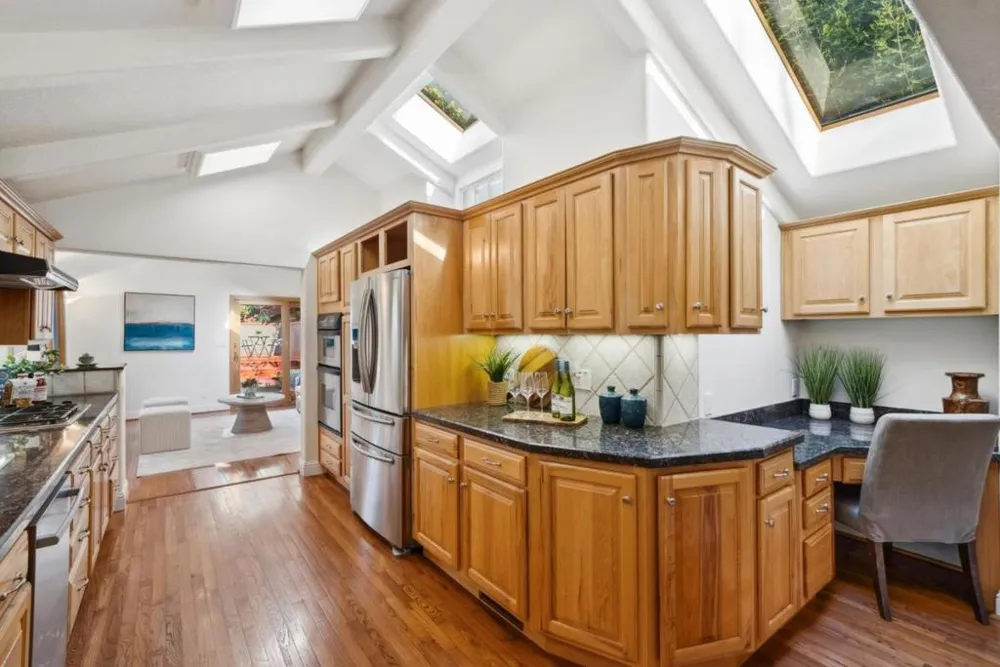 21386 Sunnyside Road Los Gatos, CA 95033