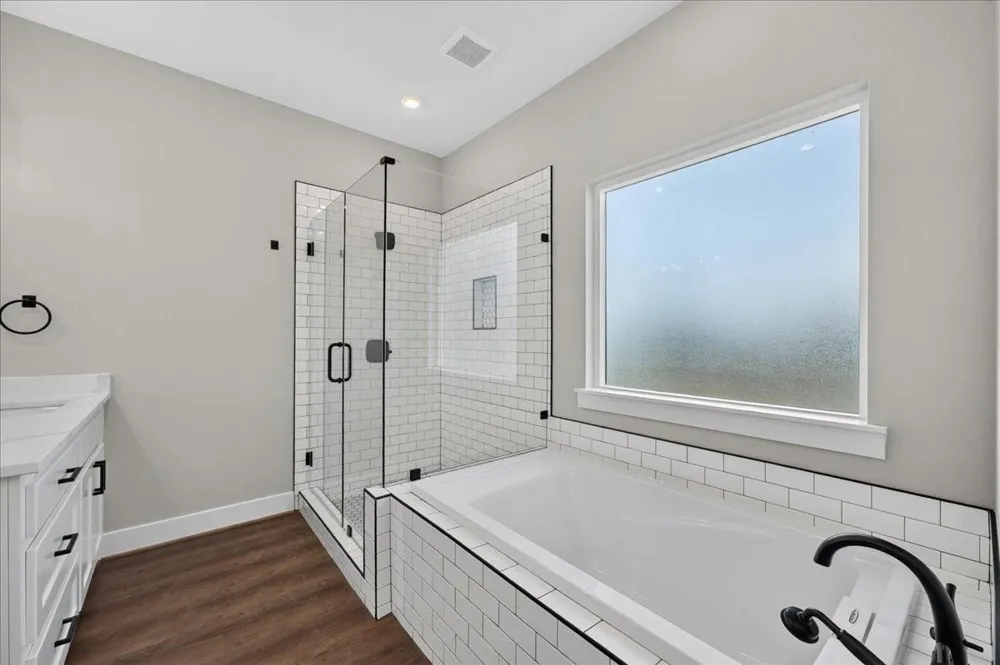 10 Vz Cr 3717 Edgewood, TX 75117