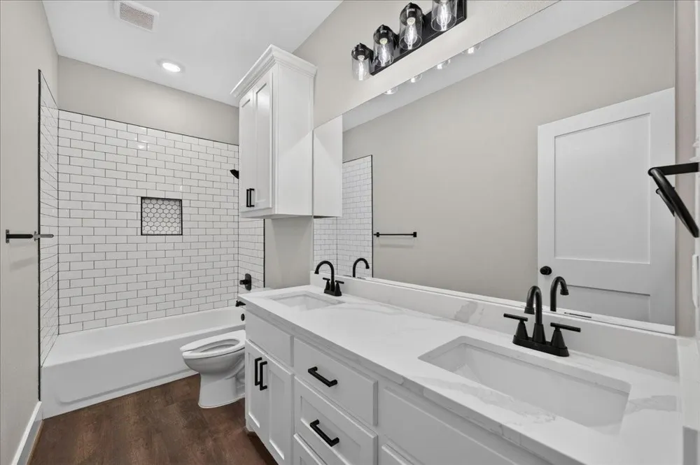 10 Vz Cr 3717 Edgewood, TX 75117