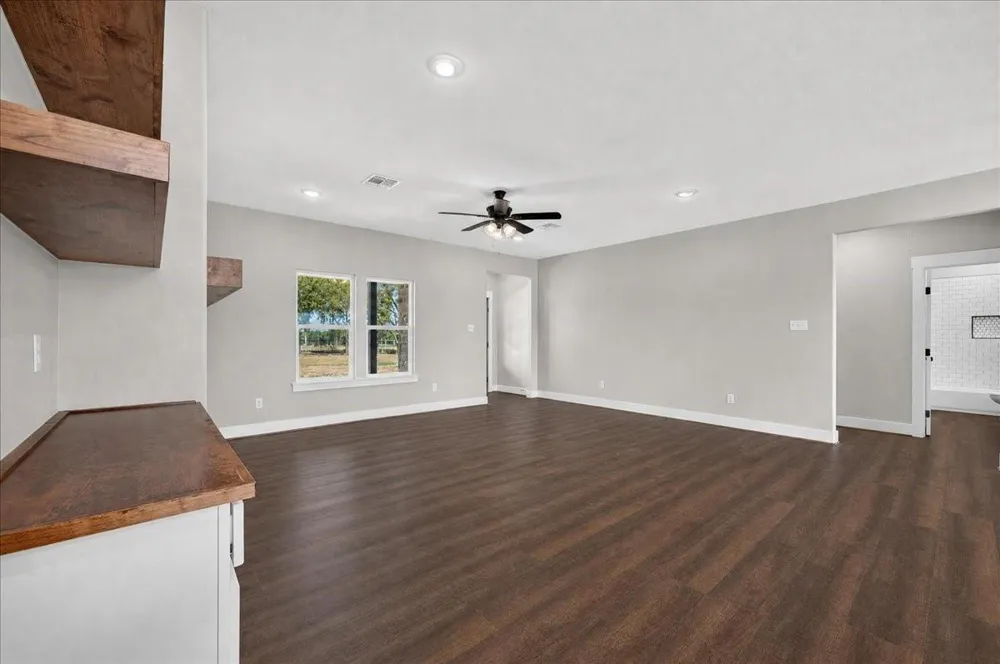10 Vz Cr 3717 Edgewood, TX 75117