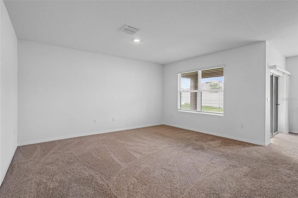2143 KALIN WAY Tavares, FL 32778