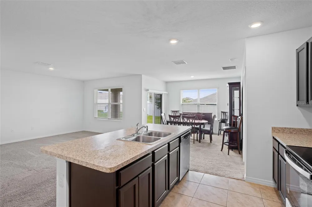 2143 KALIN WAY Tavares, FL 32778