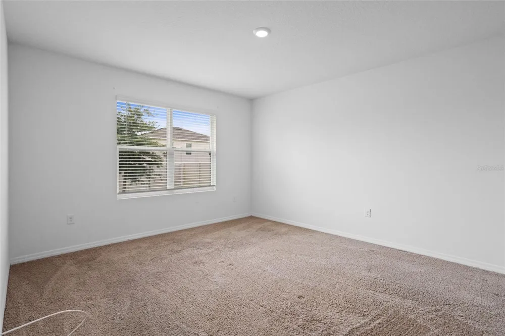 2143 KALIN WAY Tavares, FL 32778