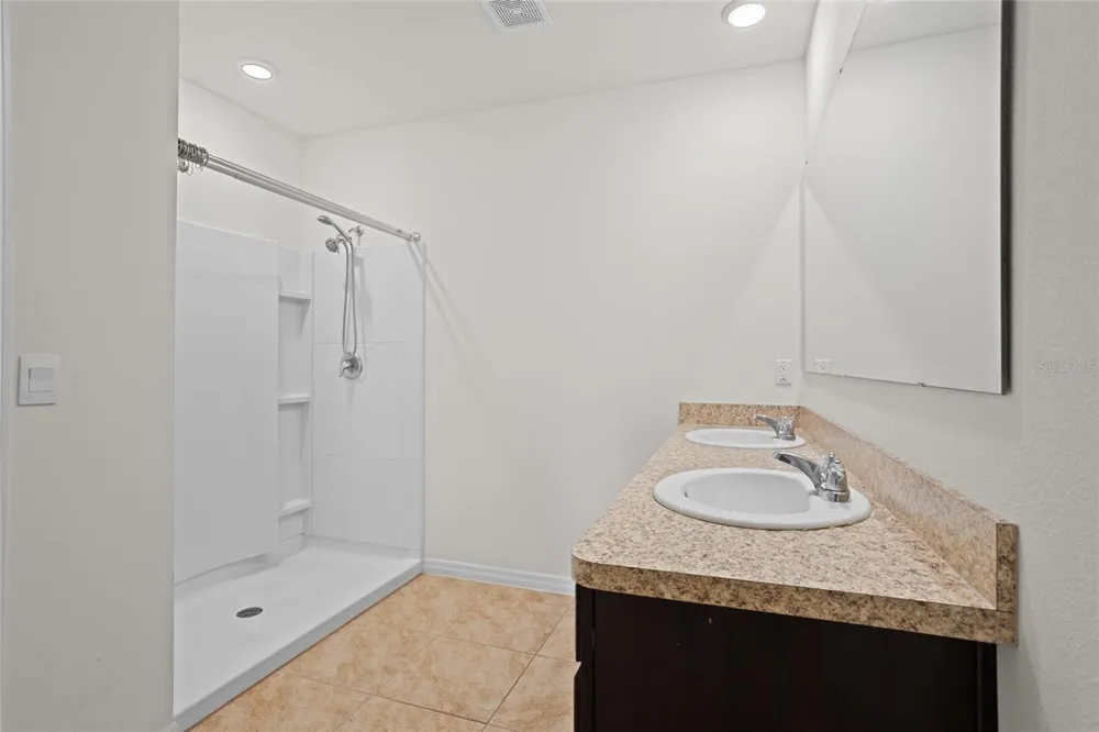 2143 KALIN WAY Tavares, FL 32778