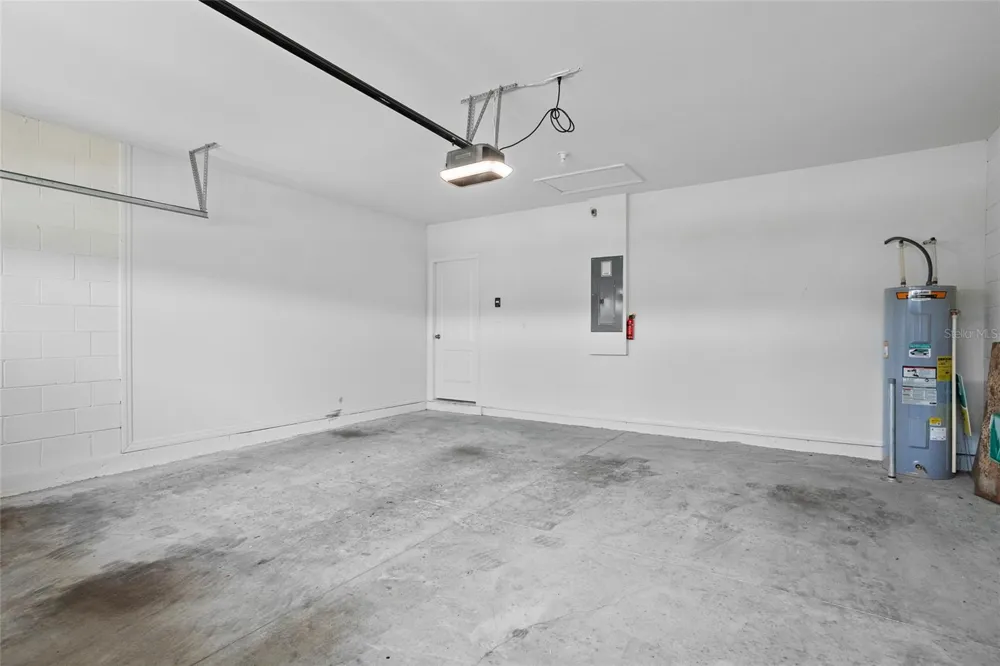 2143 KALIN WAY Tavares, FL 32778