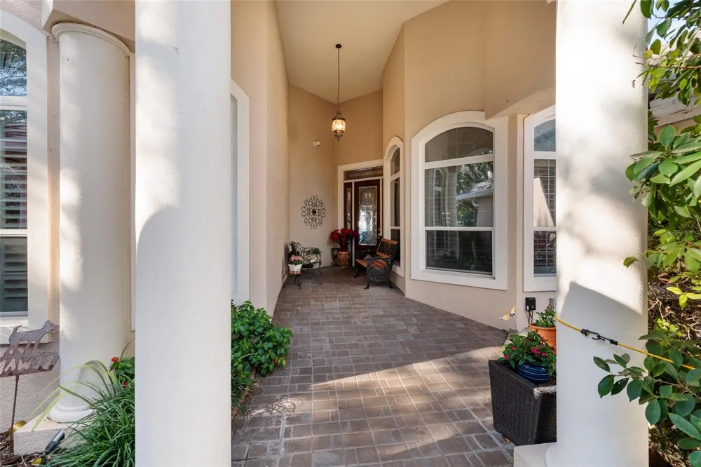 8402 TALLAHASSEE DRIVE NE St Petersburg, FL 33702