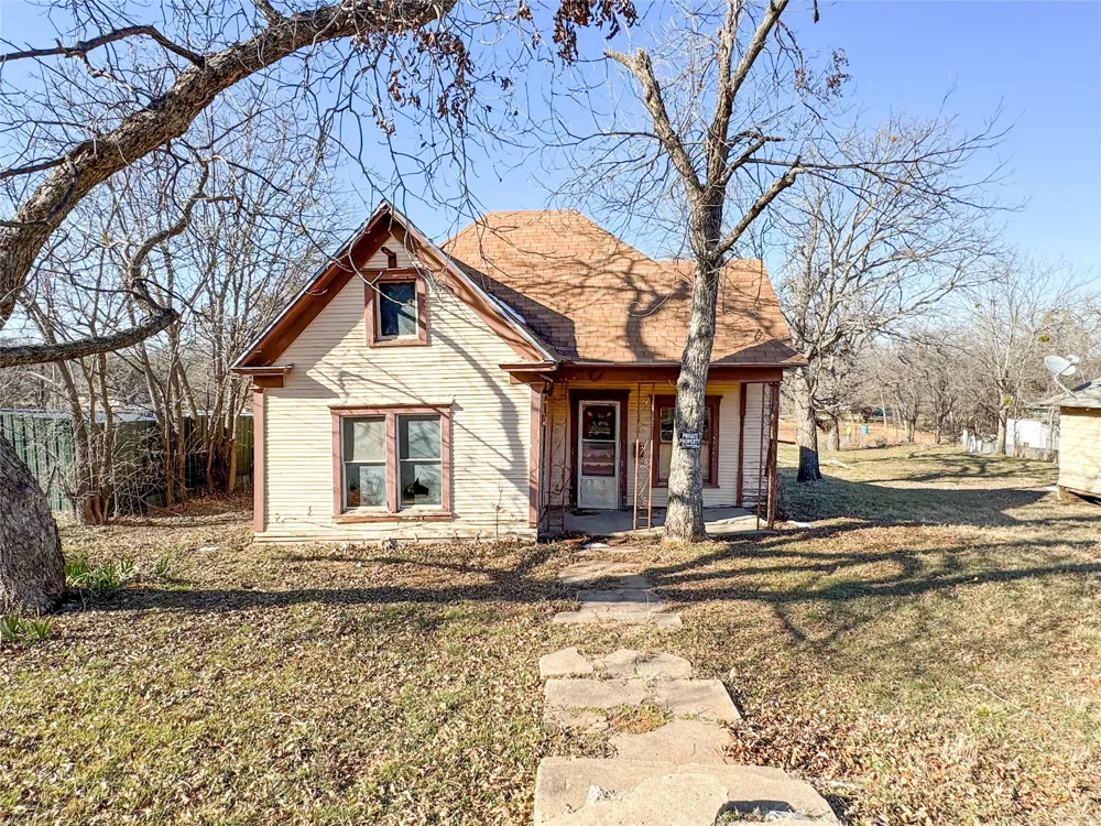 306 W 3rd Street Cisco, TX 76437
