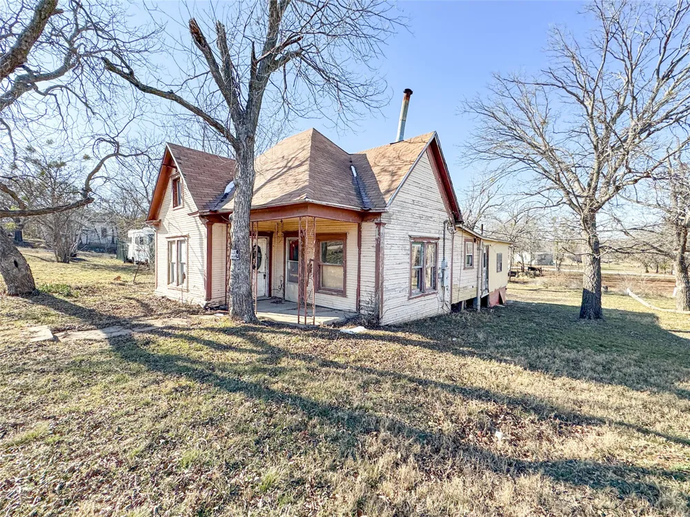 306 W 3rd Street Cisco, TX 76437