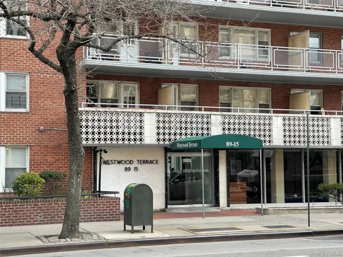 89-15 Parsons Boulevard #10M