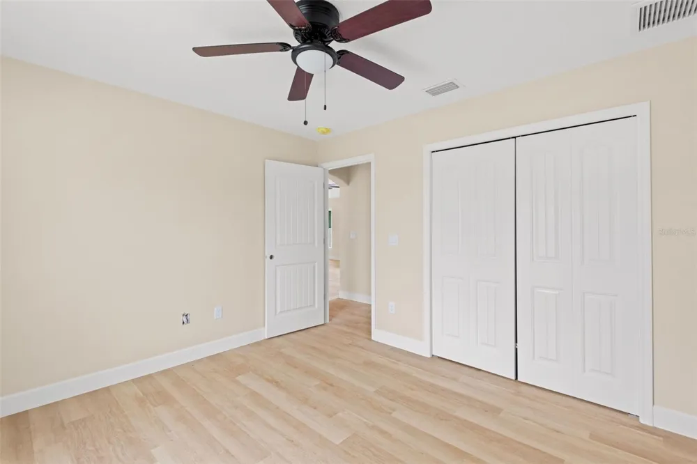 5441 CHESTNUT RIDGE ROAD Dade City, FL 33523