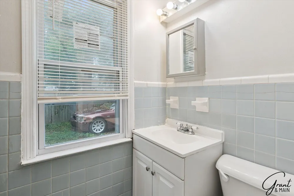4082 Hereford Street Detroit, MI 48224