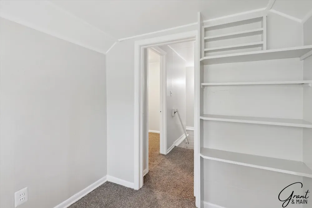 4082 Hereford Street Detroit, MI 48224
