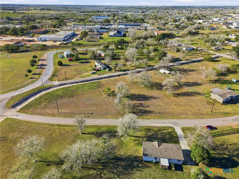 Dunn Yoakum, TX 77995