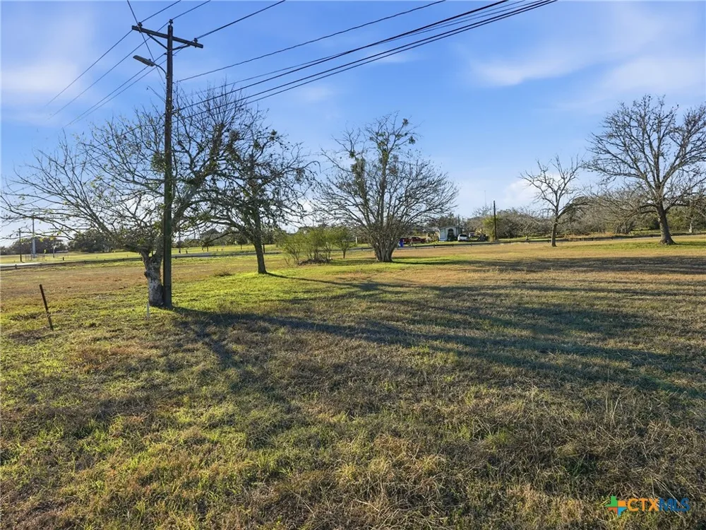 Dunn Yoakum, TX 77995