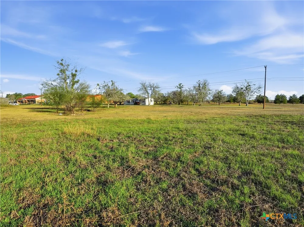 Dunn Yoakum, TX 77995