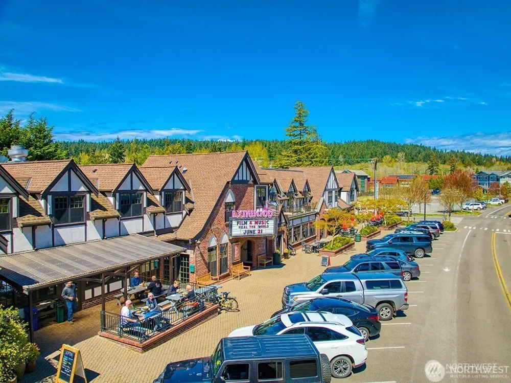 4552 Point White Drive NE #A&B Bainbridge Island, WA 98110