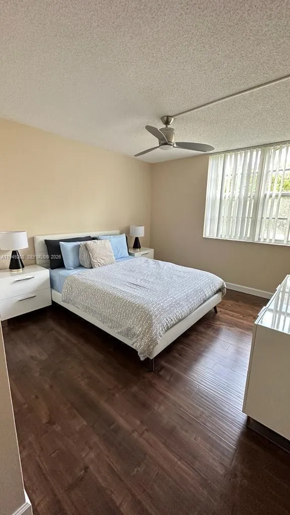 19901 E Country Club Dr #2202 Aventura, FL 33180