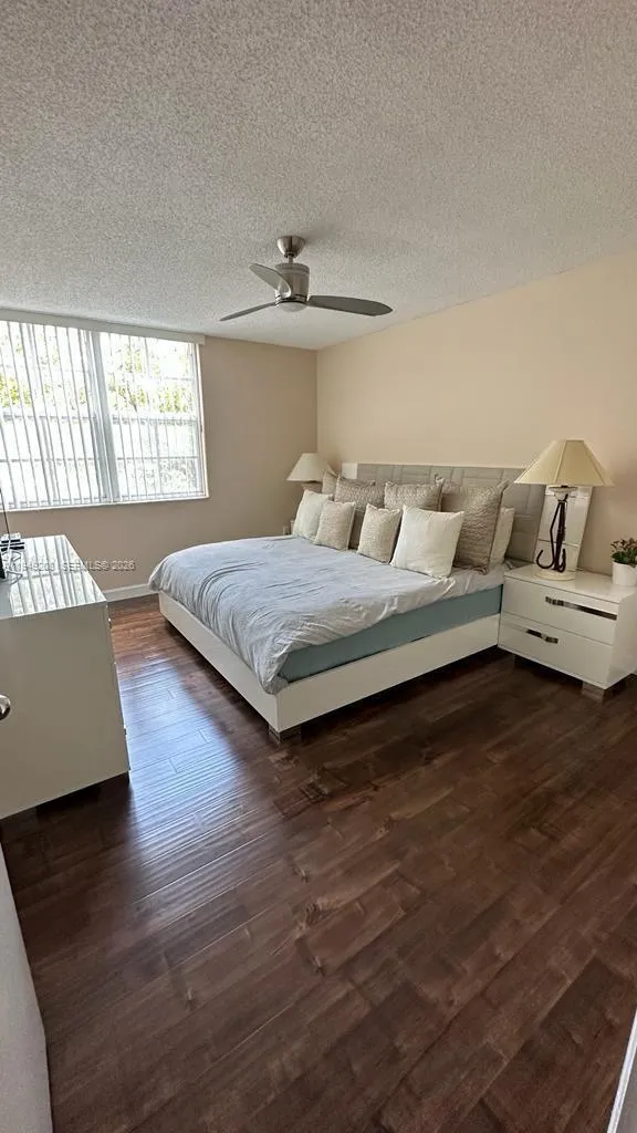 19901 E Country Club Dr #2202 Aventura, FL 33180