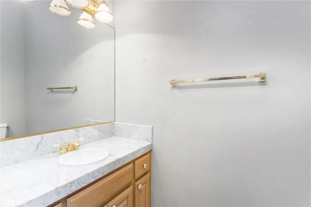 13776 Meadow View Yucaipa, CA 92399
