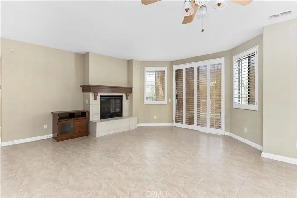 13776 Meadow View Yucaipa, CA 92399