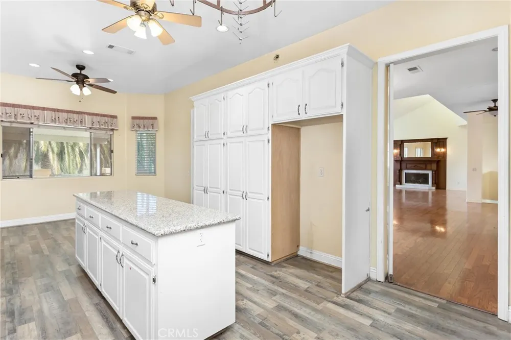 13776 Meadow View Yucaipa, CA 92399