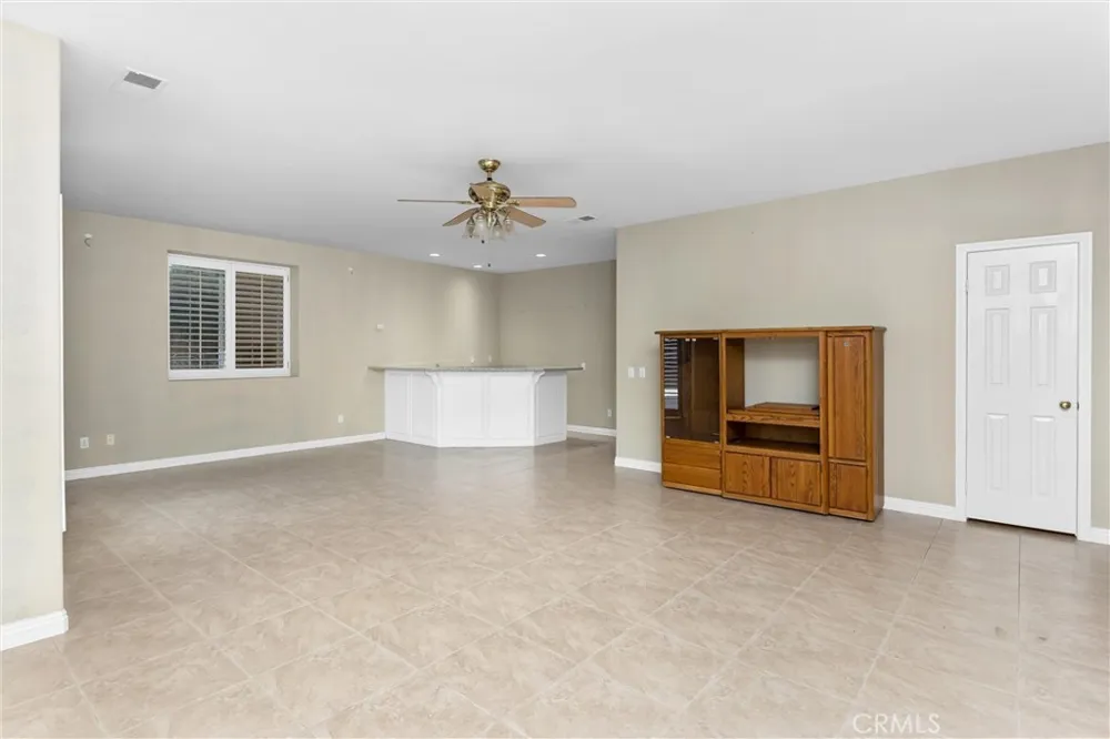 13776 Meadow View Yucaipa, CA 92399