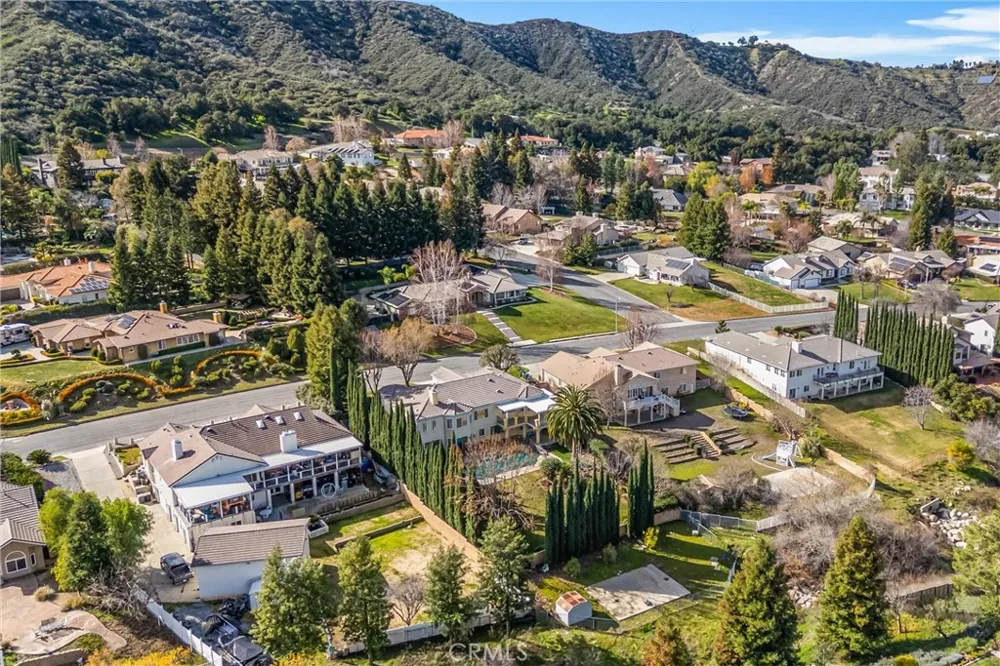 13776 Meadow View Yucaipa, CA 92399