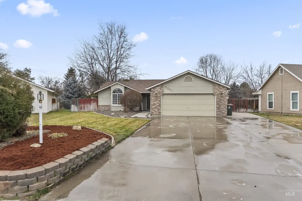 2327 E Green Meadows Ct.