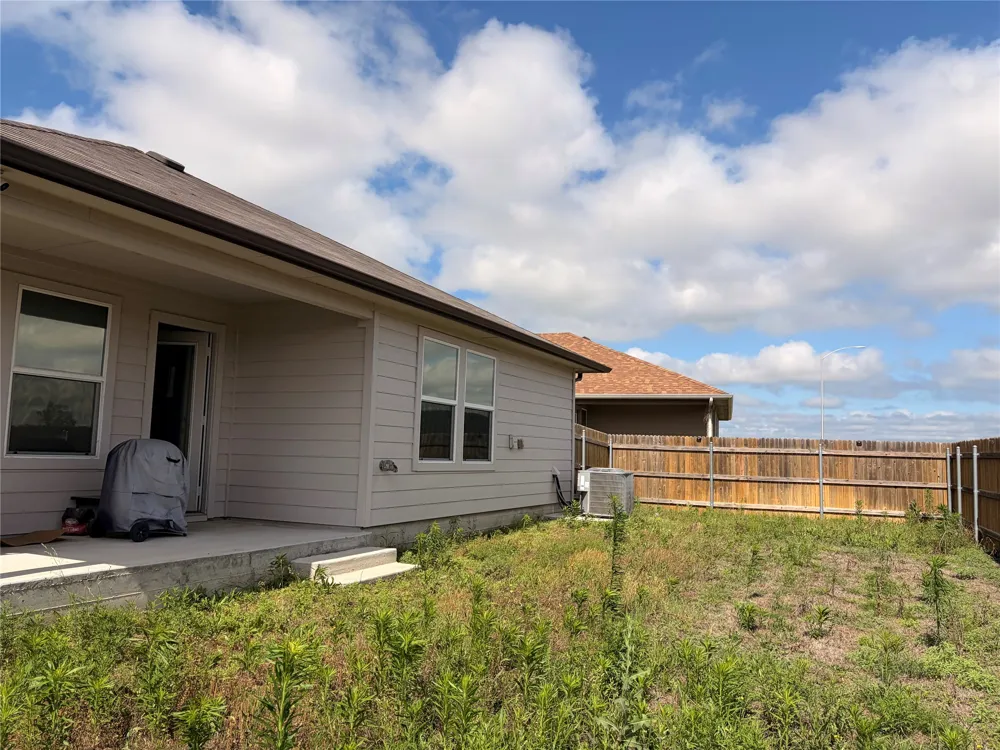 213 Lily Pond Trail San Marcos, TX 78666