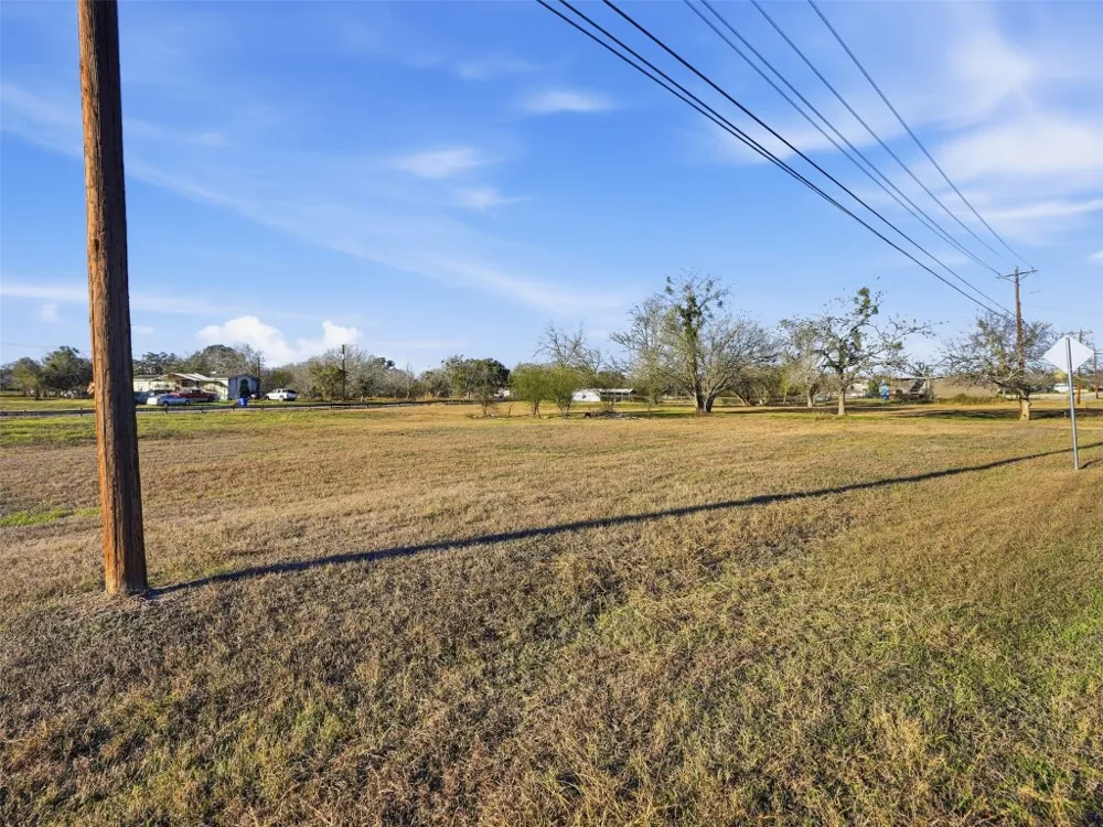 Dunn Street Yoakum, TX 77995