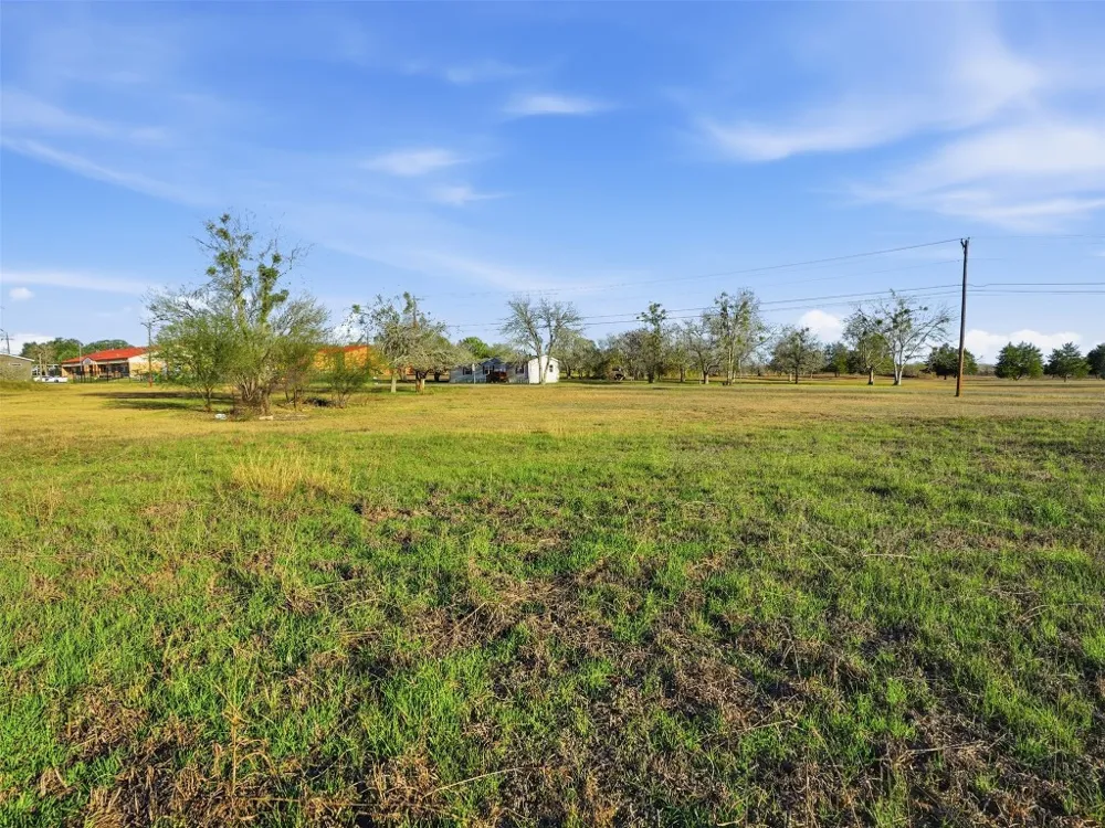 Dunn Street Yoakum, TX 77995