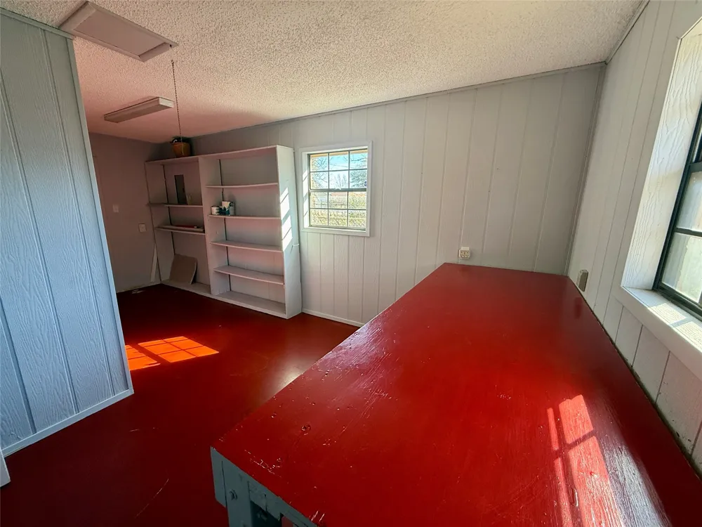 1401 W Hill Lane Coleman, TX 76834