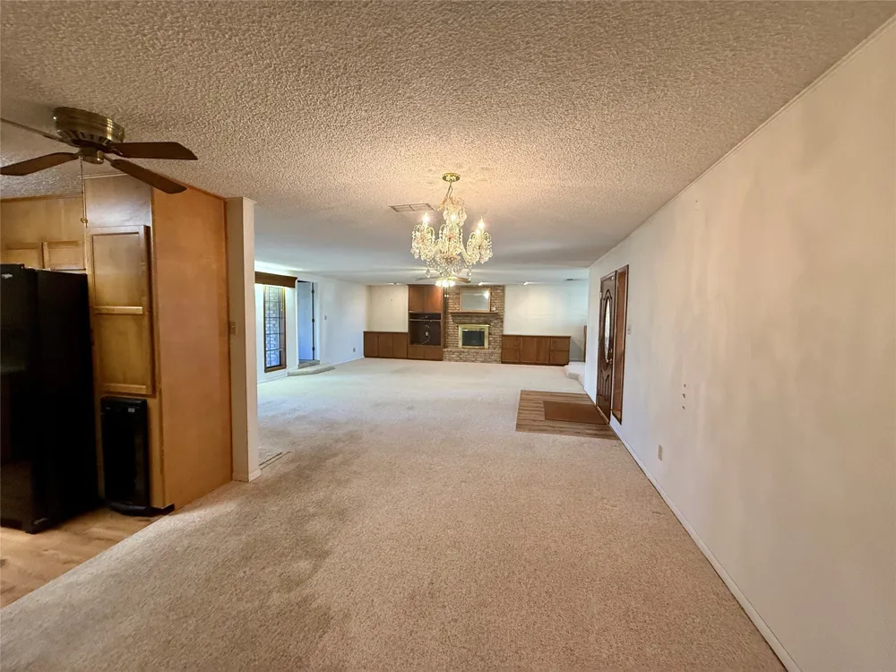 1401 W Hill Lane Coleman, TX 76834