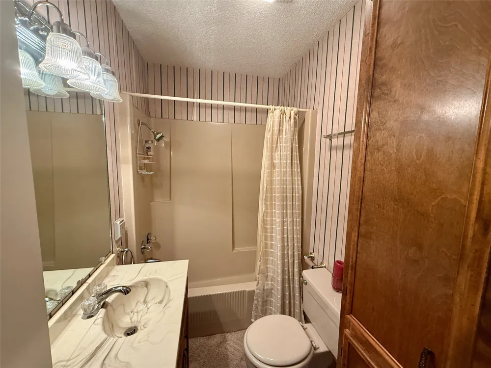 1401 W Hill Lane Coleman, TX 76834