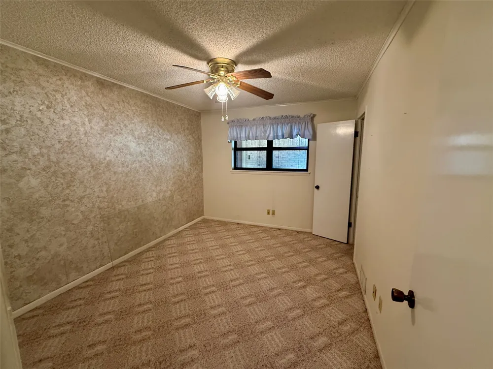 1401 W Hill Lane Coleman, TX 76834