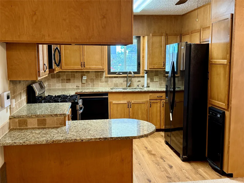 1401 W Hill Lane Coleman, TX 76834