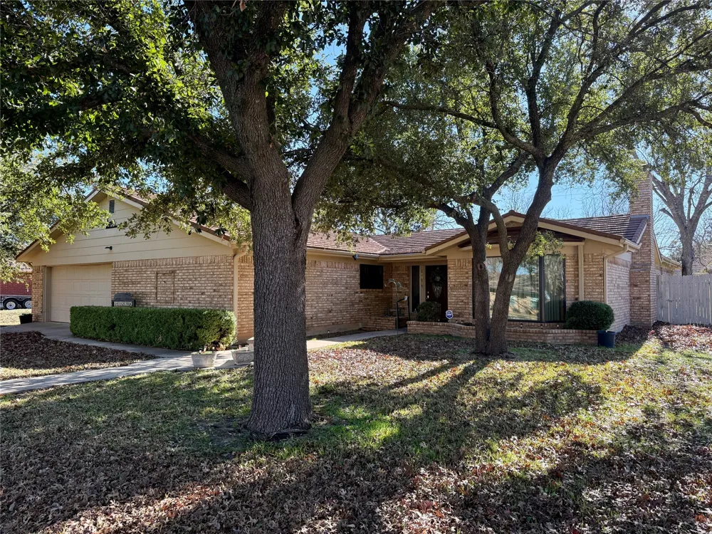 1401 W Hill Lane Coleman, TX 76834