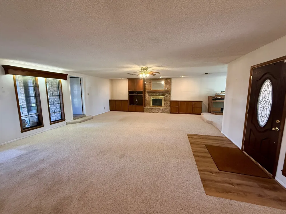 1401 W Hill Lane Coleman, TX 76834