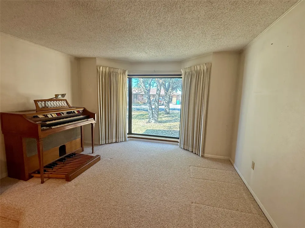1401 W Hill Lane Coleman, TX 76834