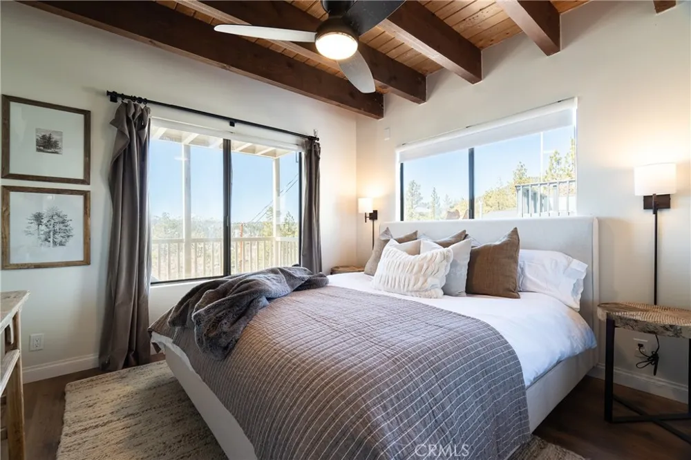 955 Deer Trail Lane Fawnskin, CA 92333