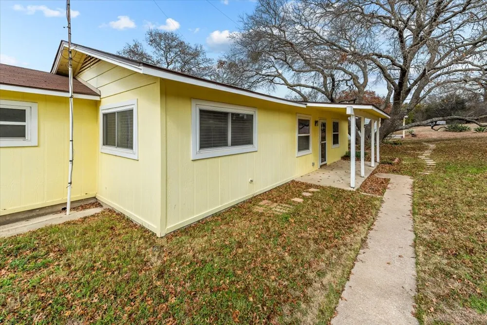 334 County Road 1296 Morgan, TX 76671