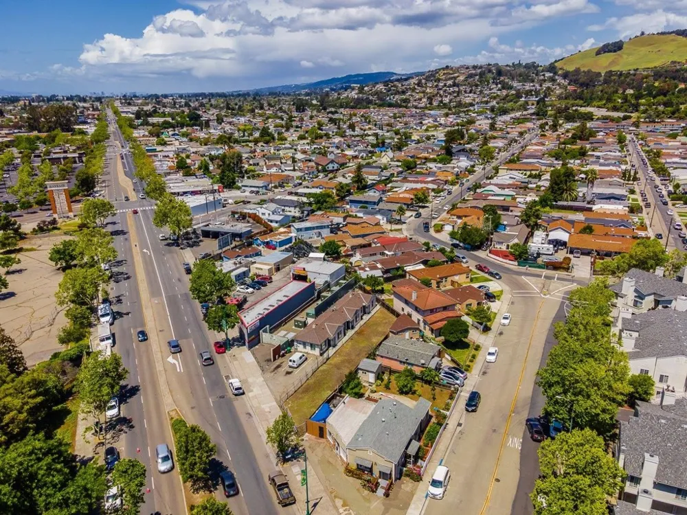 E 14Th St San Lorenzo, CA 94580