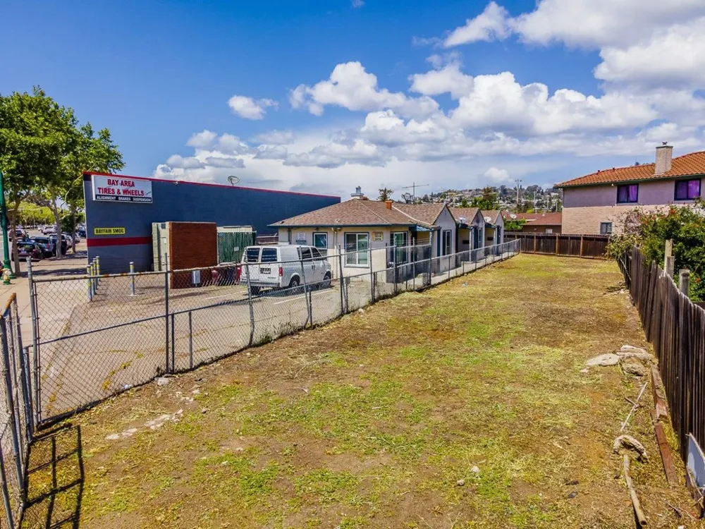 E 14Th St San Lorenzo, CA 94580