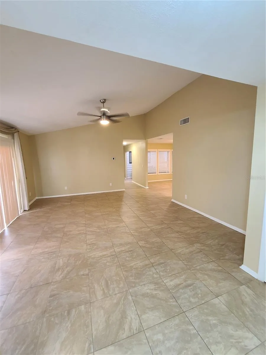13701 LAZY OAK DRIVE Tampa, FL 33613