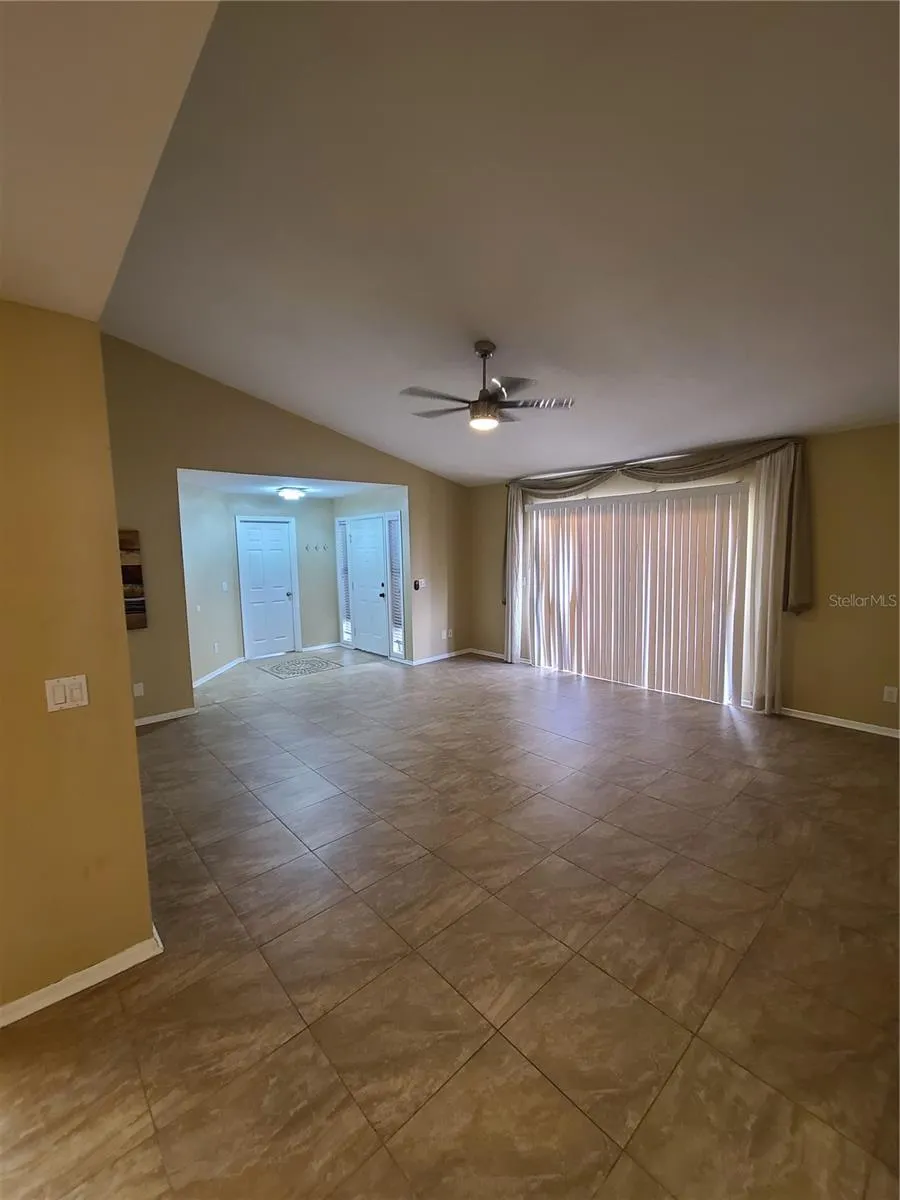 13701 LAZY OAK DRIVE Tampa, FL 33613