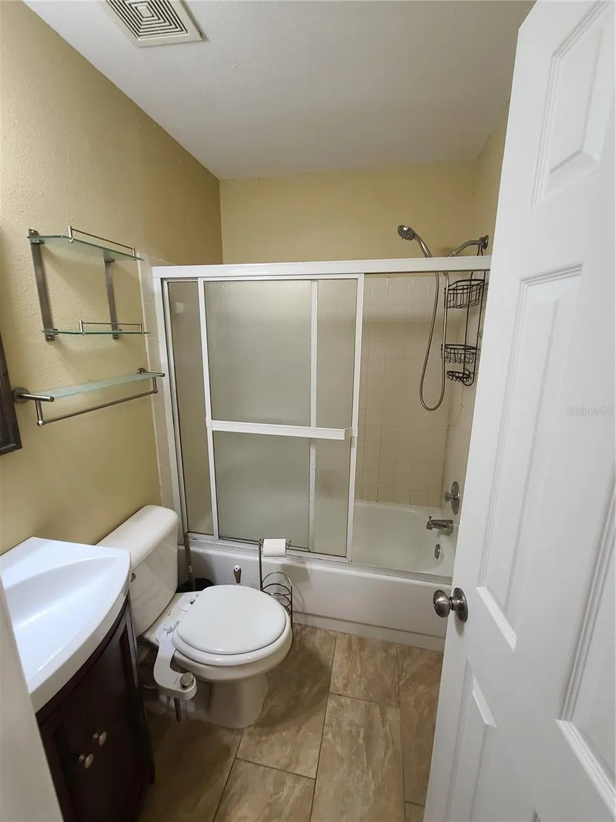 13701 LAZY OAK DRIVE Tampa, FL 33613