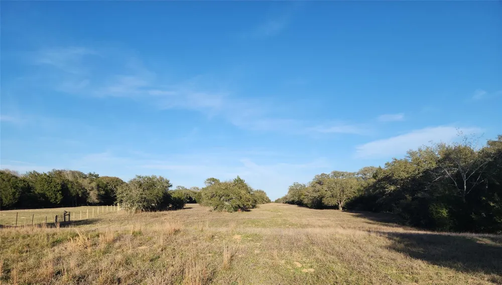 Fm-3283 Hallettsville, TX 77964