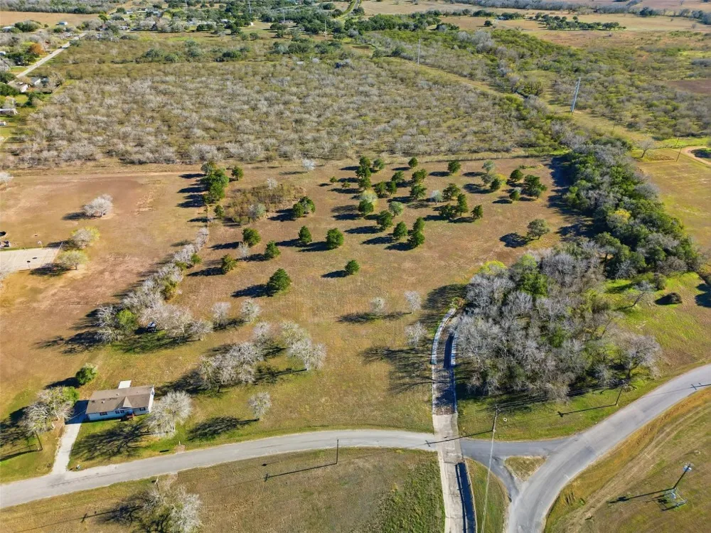 1123 Dunn Street Yoakum, TX 77995