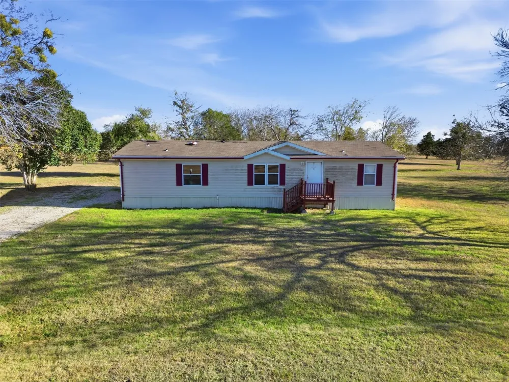 1123 Dunn Street Yoakum, TX 77995