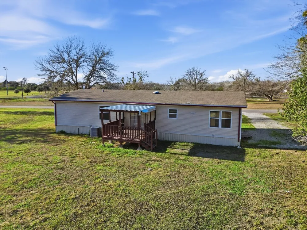 1123 Dunn Street Yoakum, TX 77995